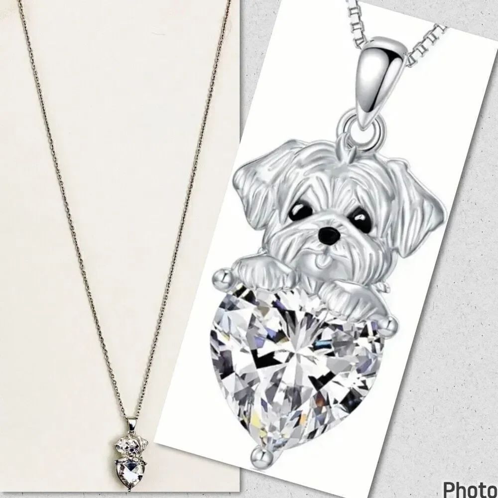 NWT Gorgeous Silver Puppy Dog holding heart Necklace with White Rhinestone